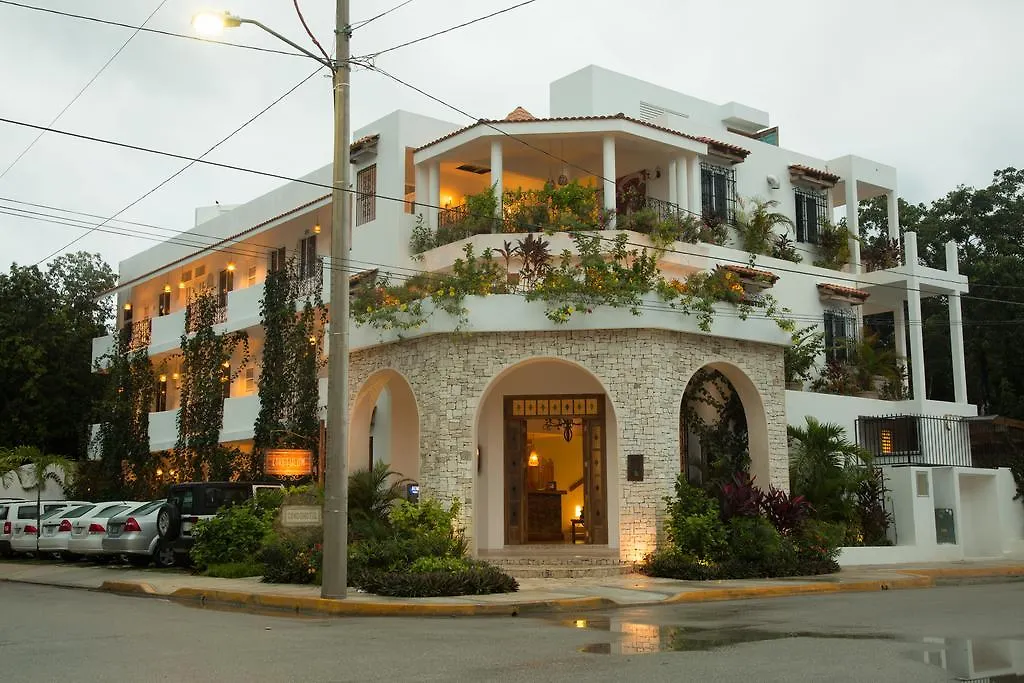 Livetulum Aparthotel